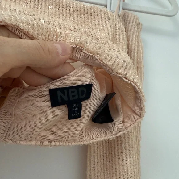 Revolve 4-Piece Sequin Set - Picture 6 of 8